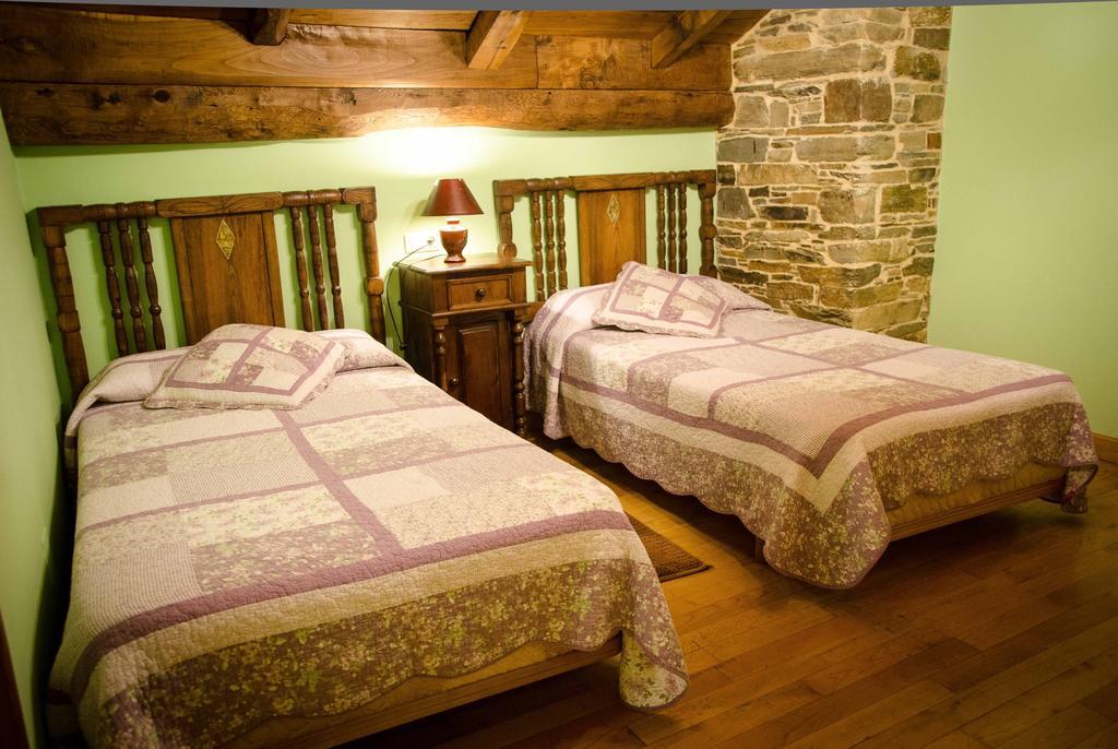 Casas Rurales Taramundi Verde Room photo